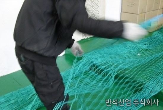 피이망 (울타리망) 설치 예 · 조립장
